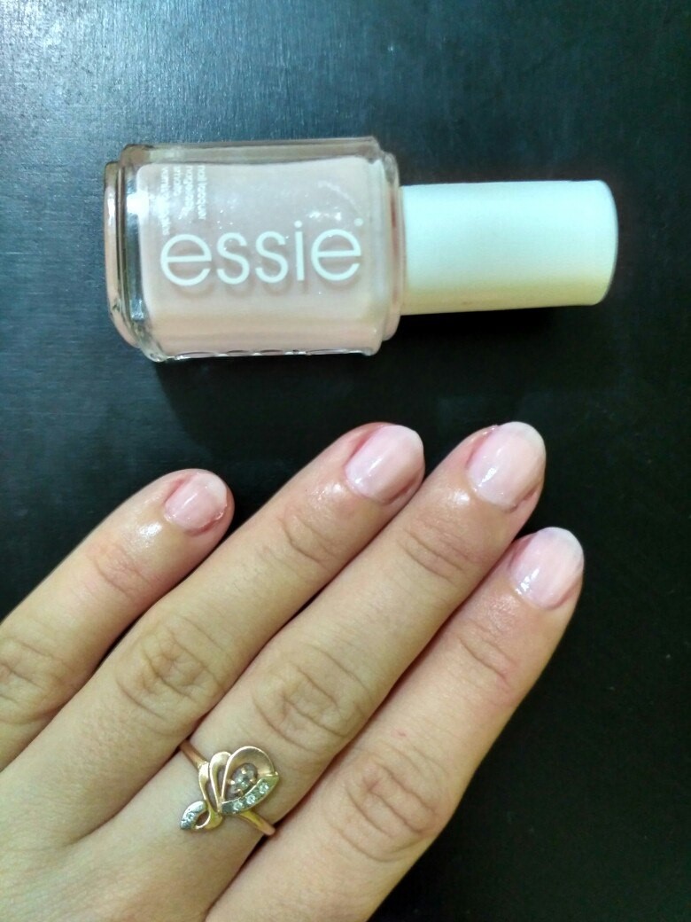 Essie Gel Couture Review! 14 Day Wear Test!!! | JennyClaireFox - YouTube